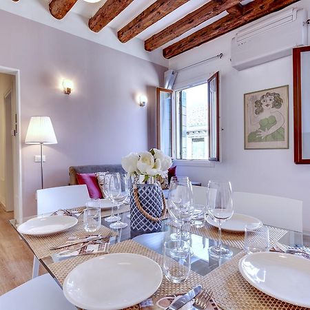 Botteri Palace Apartments By Wonderful Italy Венеция Экстерьер фото